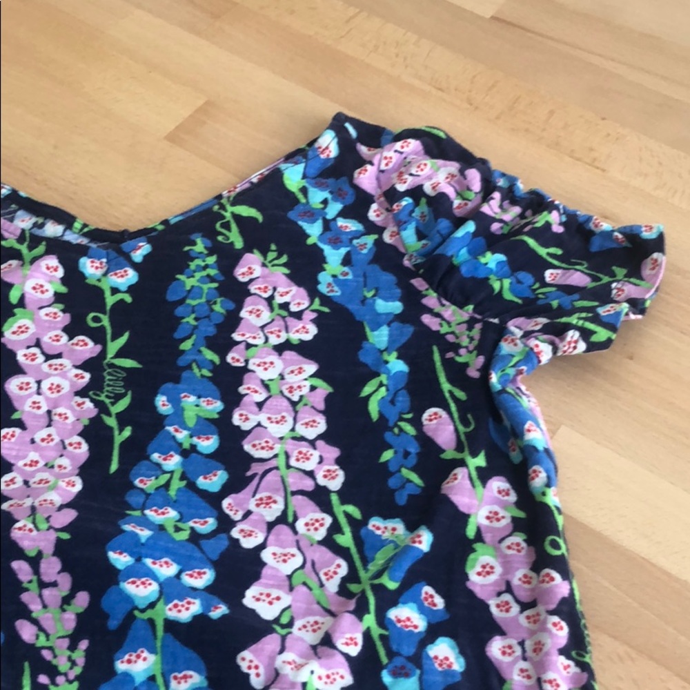 Lily Pulitzer Blue and Pink Floral T shirt Small.